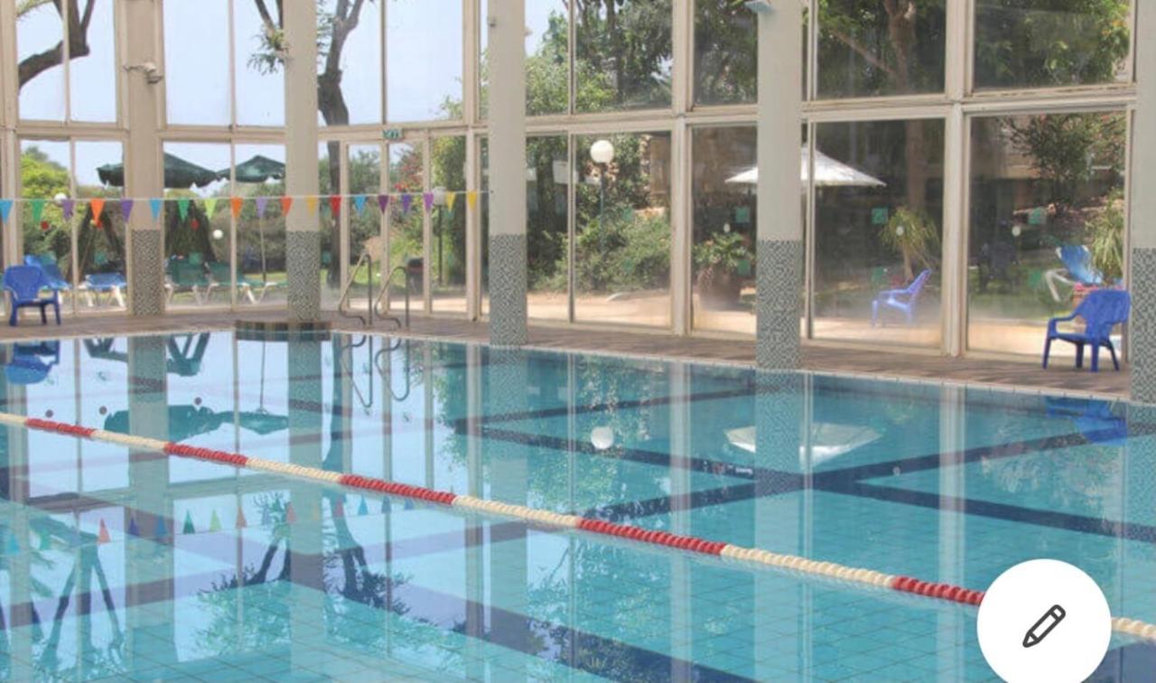 Caesarea Inn エクステリア 写真