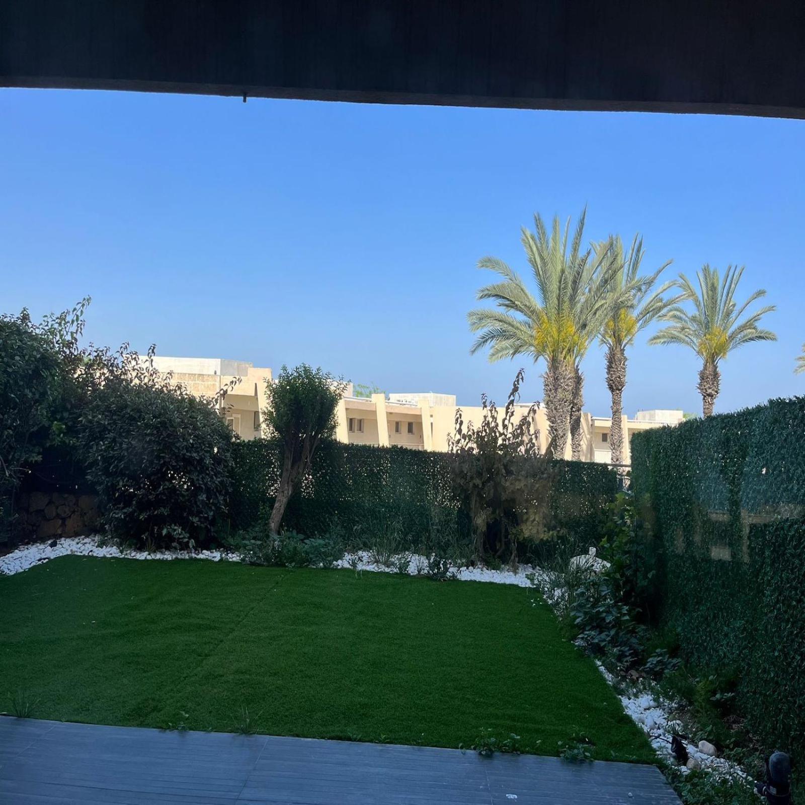 Caesarea Inn エクステリア 写真