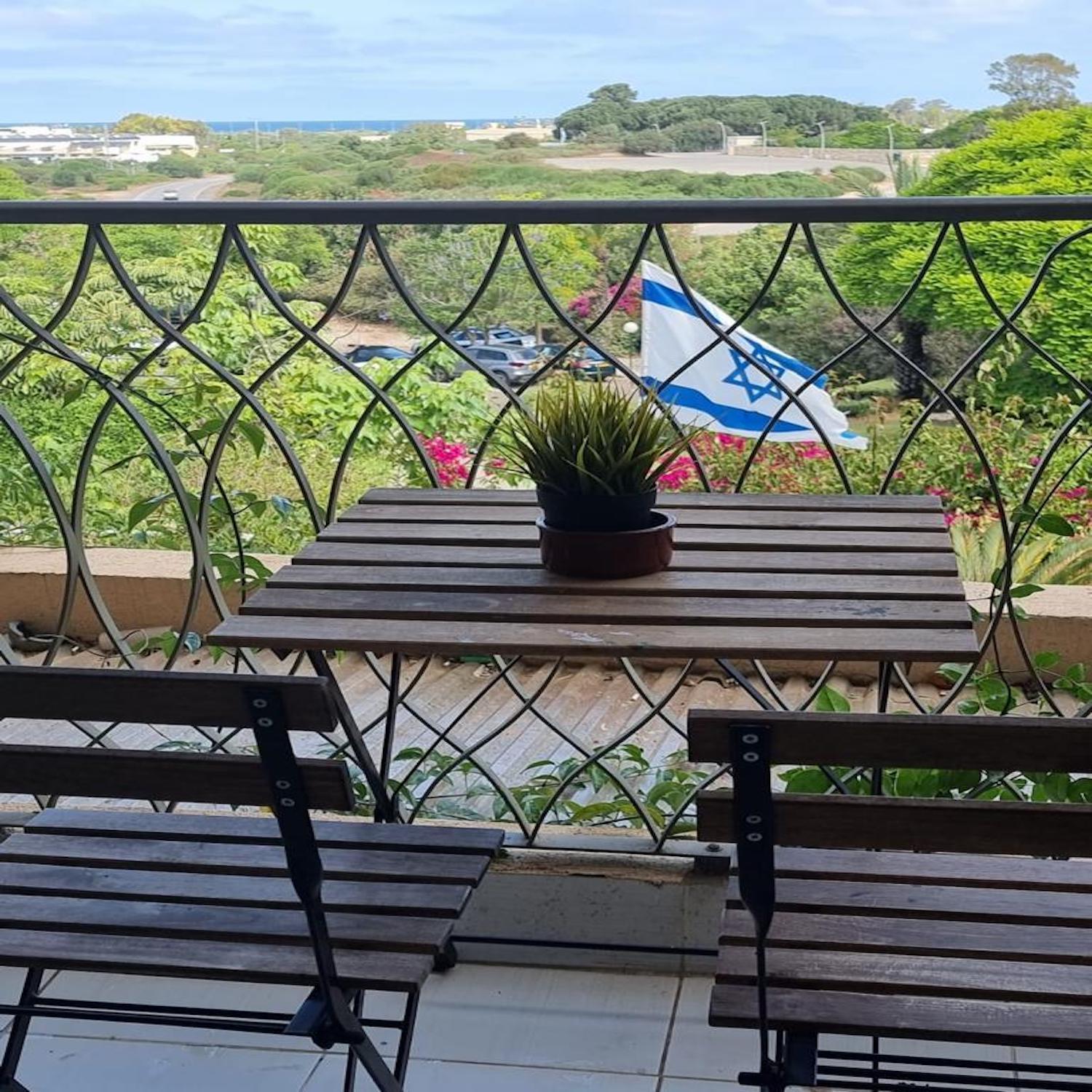 Caesarea Inn エクステリア 写真